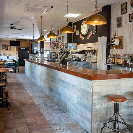 Hostal El Trillero Alcañiz Dış mekan fotoğraf
