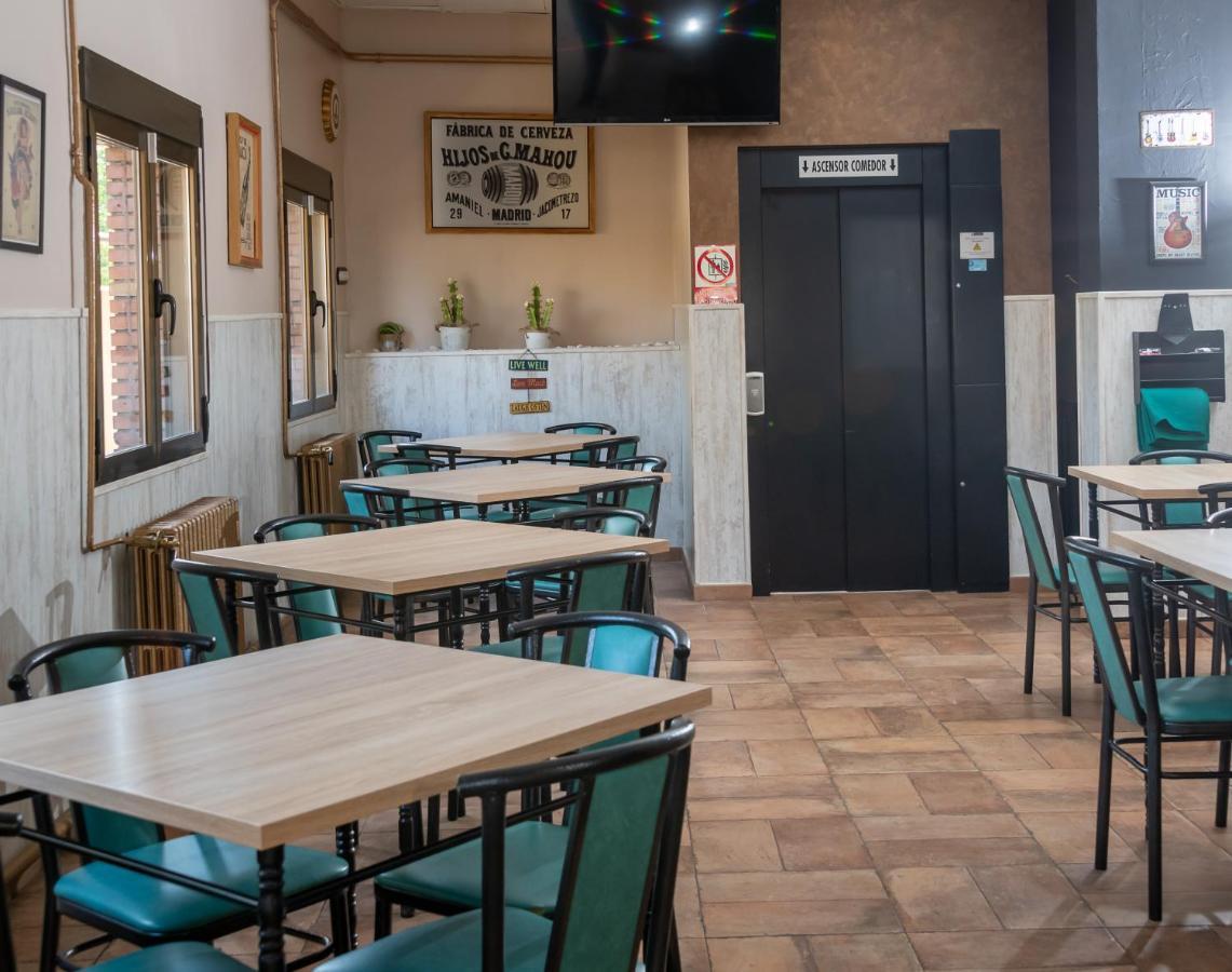 Hostal El Trillero Alcañiz Dış mekan fotoğraf