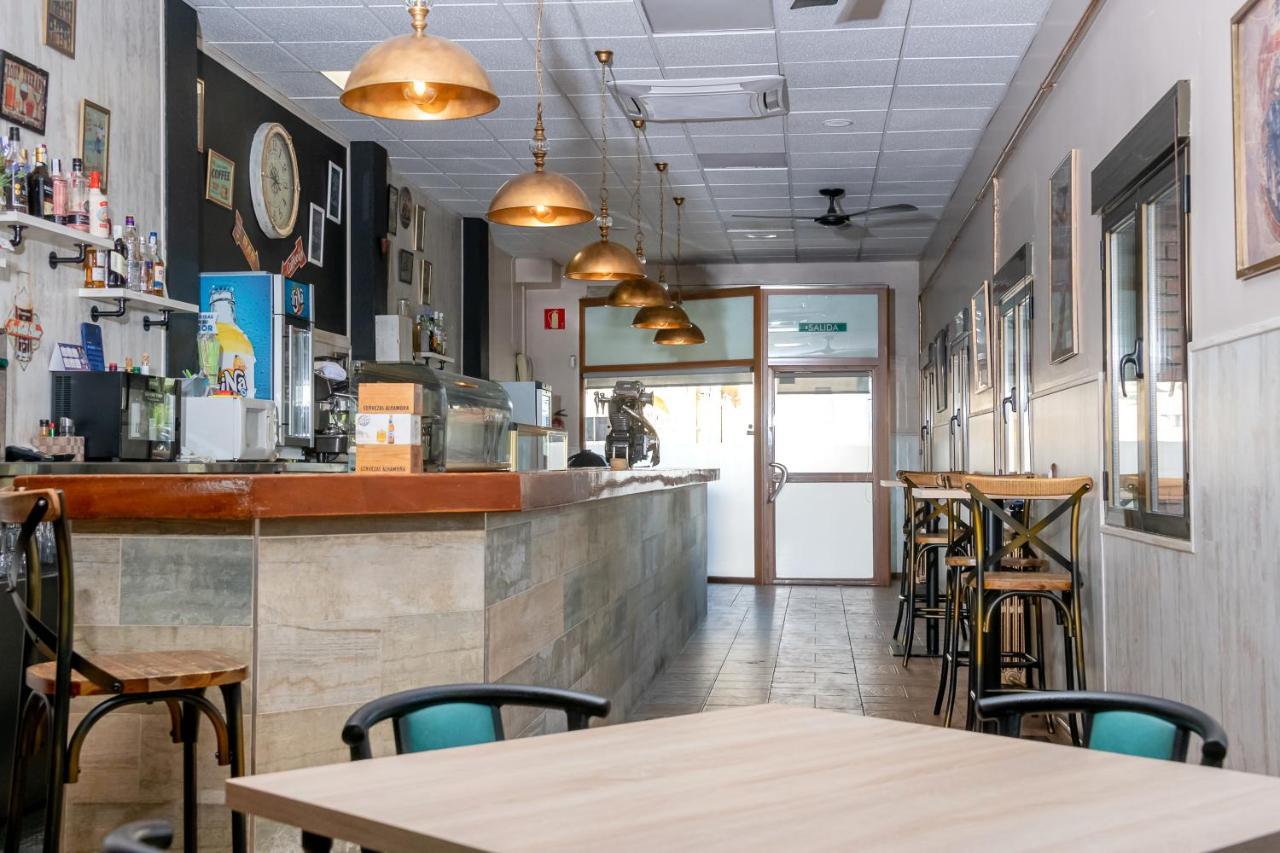Hostal El Trillero Alcañiz Dış mekan fotoğraf