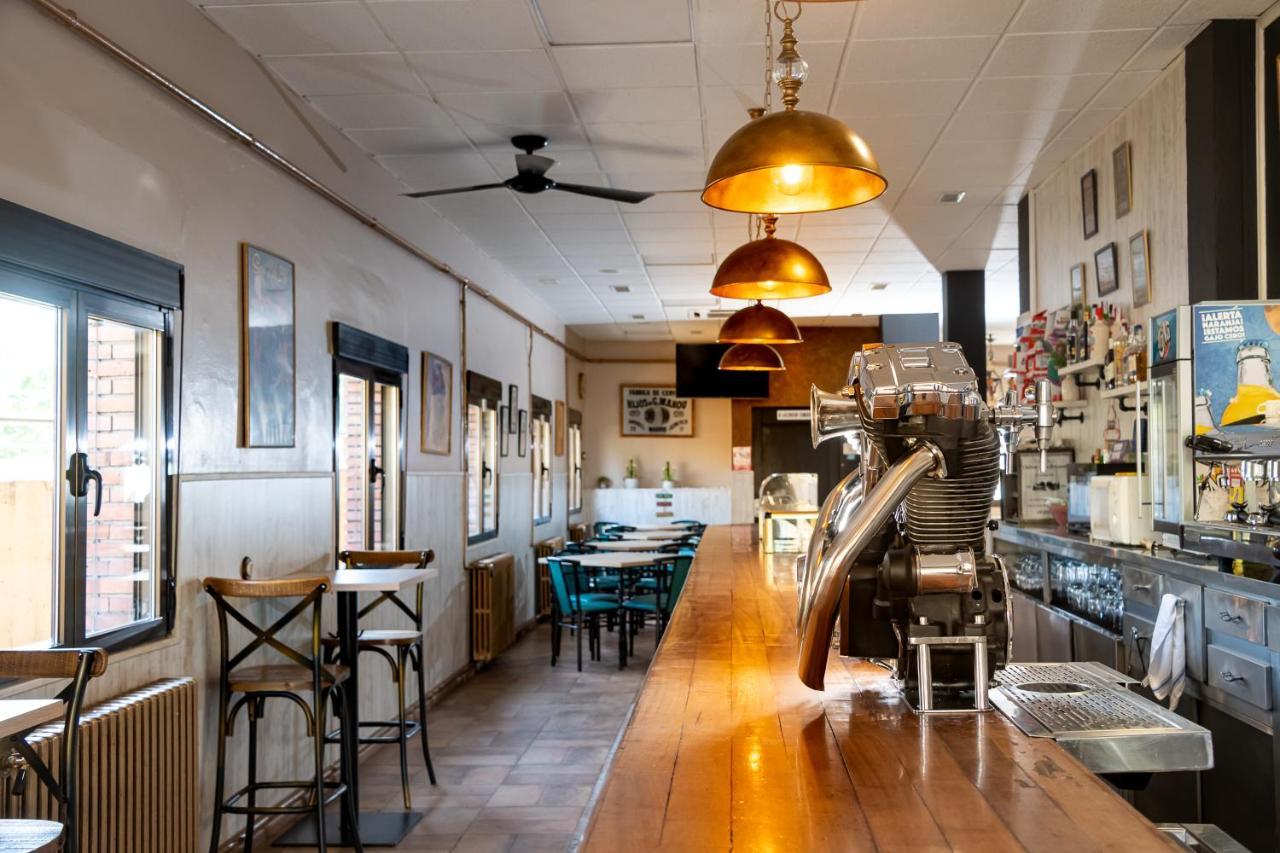 Hostal El Trillero Alcañiz Dış mekan fotoğraf