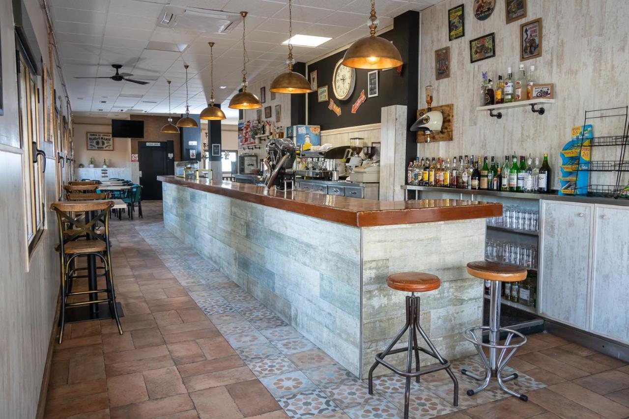Hostal El Trillero Alcañiz Dış mekan fotoğraf